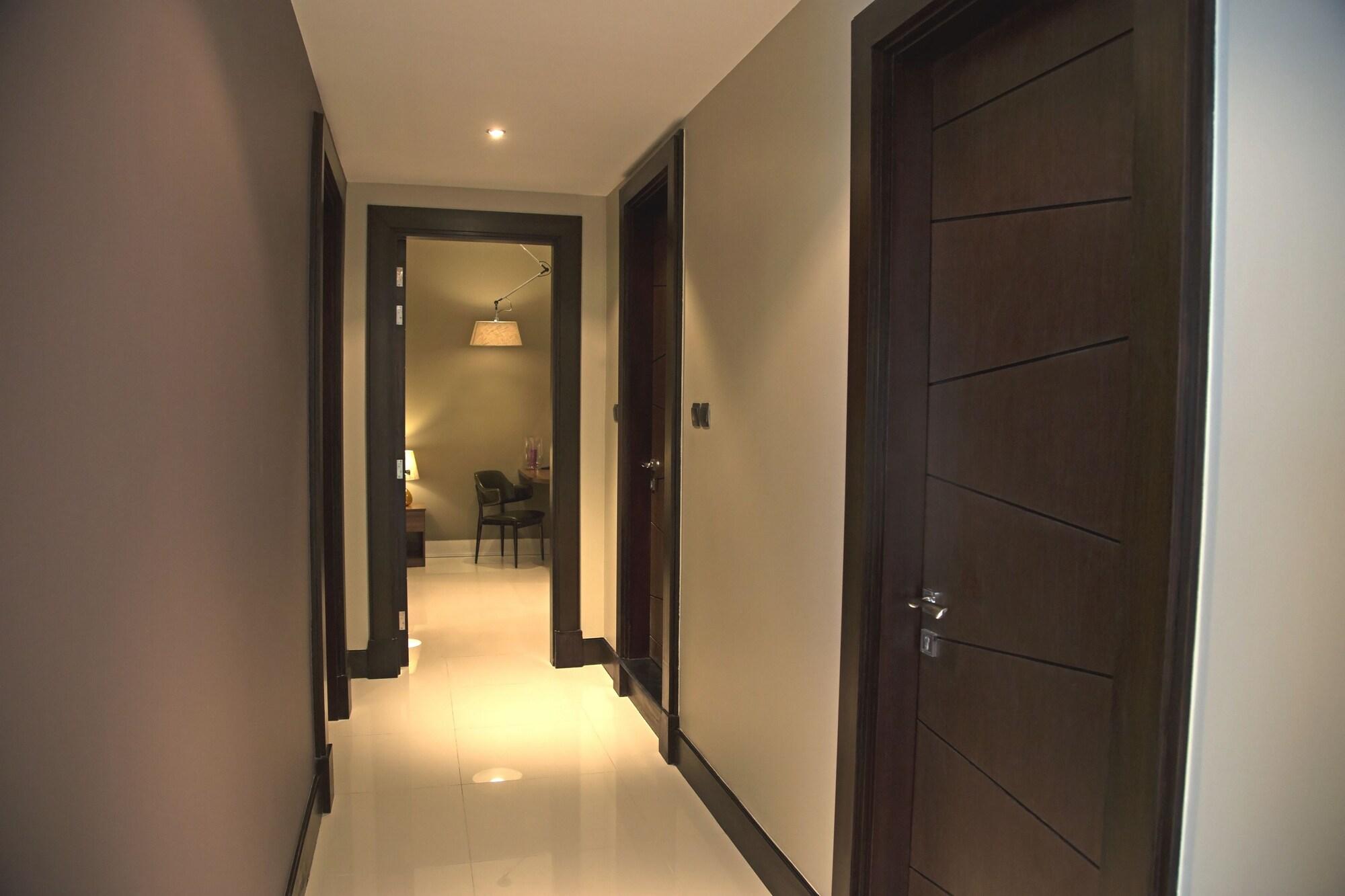 แบลร์ เอ็กเซกคิวทีฟ สวีท Aparthotel มานามา ภายนอก รูปภาพ